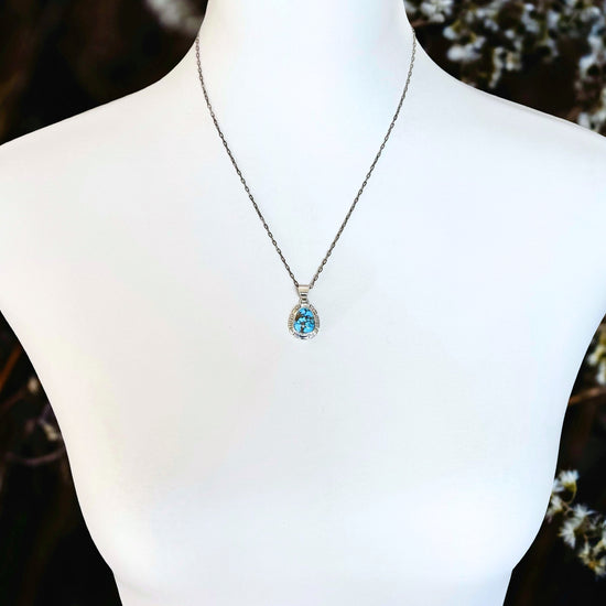 Golden Hills Turquoise pendant handcrafted by Native American artist Arlene Yazzi