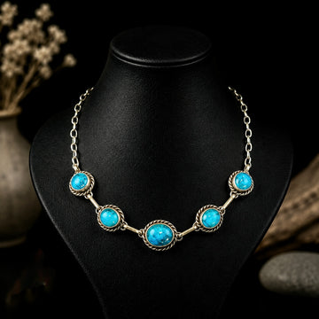 Kingman Turquoise choker handcrafted by Native American artist Augustine Largo ￼