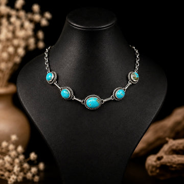 Kingman Turquoise choker handcrafted by Native American artist Augustine Largo