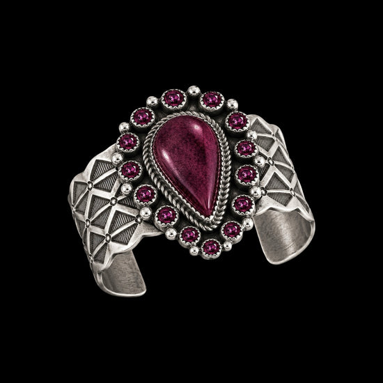Purple Spiny Oyster bracelet handcrafted by Native American artist Elroy & Bernadette Chavez
