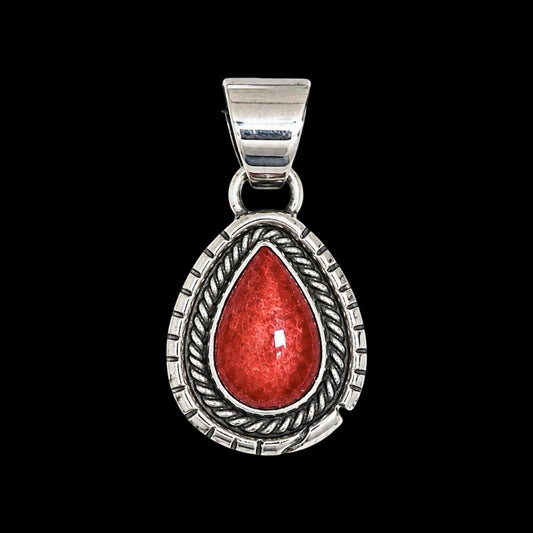 Red Spiny Oyster pendant handcrafted by Native American artist Peggy Skeets