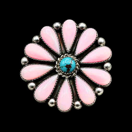 Pink Conch ring handcrafted by Native American artist Lorenzo and Jerilyn Chee