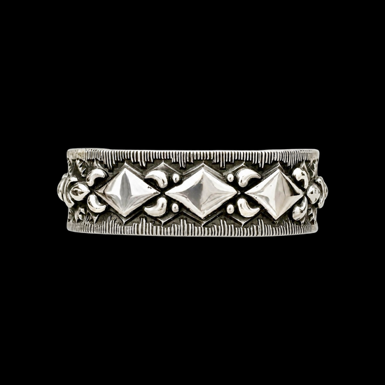 Sterling Silver cuff handcrafted by Native American artist Roland Dixon