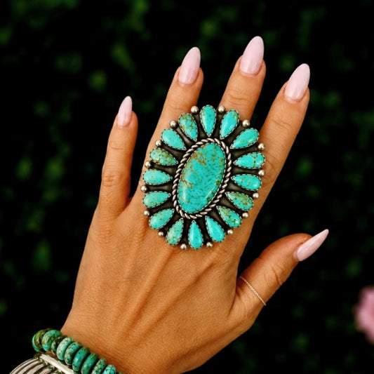 Green Kingman Turquoise ring handcrafted by Native American artist Virdelle Begay