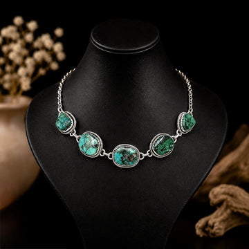 Royston and Kingman Turquoise choker handcrafted by Native American artist Lorenzo and Jerilyn Chee