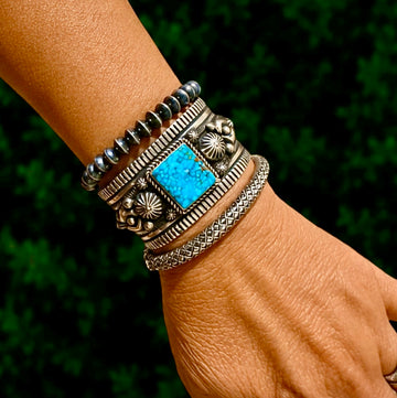 The Axera Cuff - Natural Birdseye Kingman by Albert Jake (Heavy by Hand)
