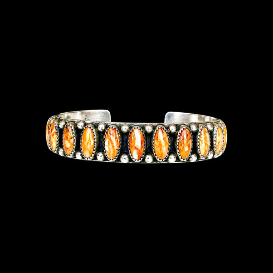 Spiny Oyster cuff handcrafted by Native American artist Virdelle Begay