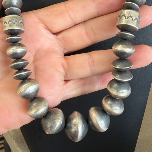 Handcrafted navajo pearls handcrafted by Native American artist Rose Martin