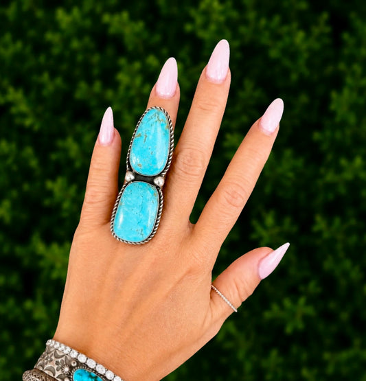 Kingman Turquoise ring handcrafted by Native American artist Lu Silversmith