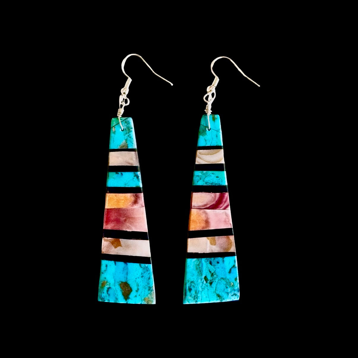 Santo Domingo jewelry handcrafted by Torevia Crespin