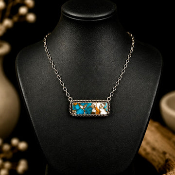 Spiny Oyster bar necklace handcrafted by Native American artist Donovan Nez