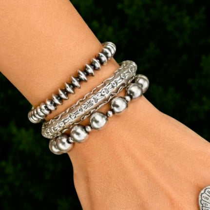 Carinated Sterling Silver cuff handcrafted by Native American artist Roland Dixon