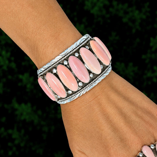Pink Conch bracelet handcrafted by Native American artist Mike Thomas, Jr.