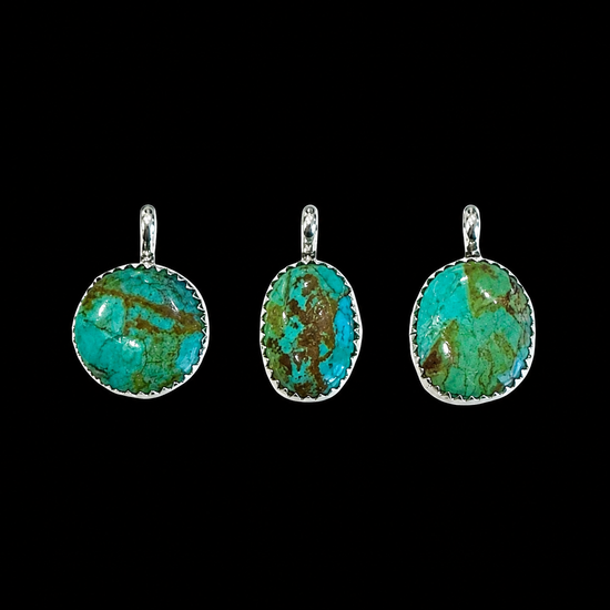 Kingman Turquoise pendant handcrafted by Native American artist Ronald Lee